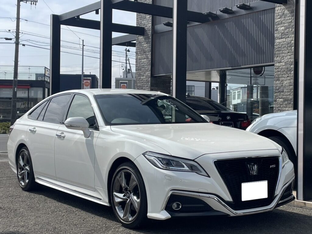 トヨタ クラウン 2.0RS買取車両