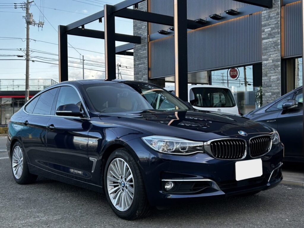 BMW 320iGT ラグジュアリー買取車両